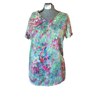 Women's Unbranded Floral T-Shirt Size M Green Pink
